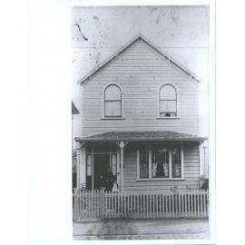 Dwellings unidentified