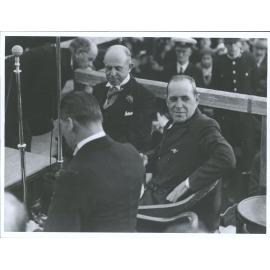 The welcome to the crew of the California Clipper on the dais at the waterfront (Auckland)