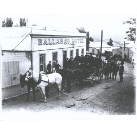 Mail Coach outside Ballarat Hotel