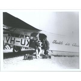 Ulm's Auro Ten VH-UXX