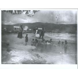 Maori children bathing