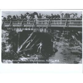 Children Diving for Pennies, Whakarewarewa, Rotorua, N.Z.