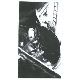 Clearing ice from the rudder