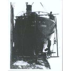 Ship "Star VI" in ice