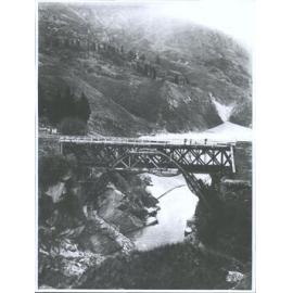 Shotover Bridge under construction