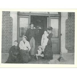 ALLEN, Sir James, Lady Mary Hill Allen & Family