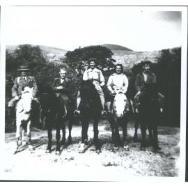 Mr. & Mrs. A Baxter & 2 NZ girls & boy, Kilarney