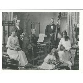 Black Family Naseby