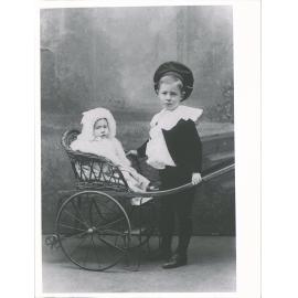 Dodds, Harold Binnie b 1889 & Dorothy Maude b. 1894