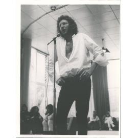 Hunt: Sam - on Campus