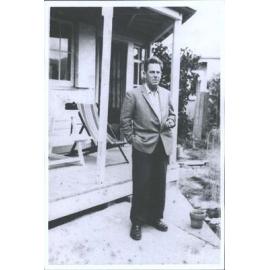 At Charles Brash's crib, Broad Bay, Dn