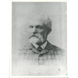 Portraits_R_017A.jpg