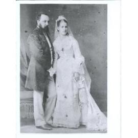 STOUT, Sir Robert & Lady Anna