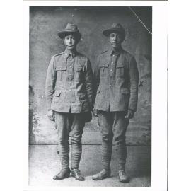 Thomson, Pte R. & Ant