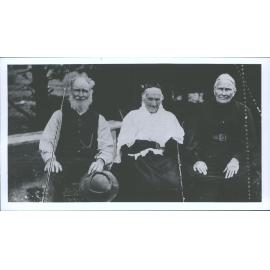 "Andrew young who discovered gold at Teviot in 1862 & Mrs Young, with an Aunt, Miss Cooper, on her 100th, birthday"