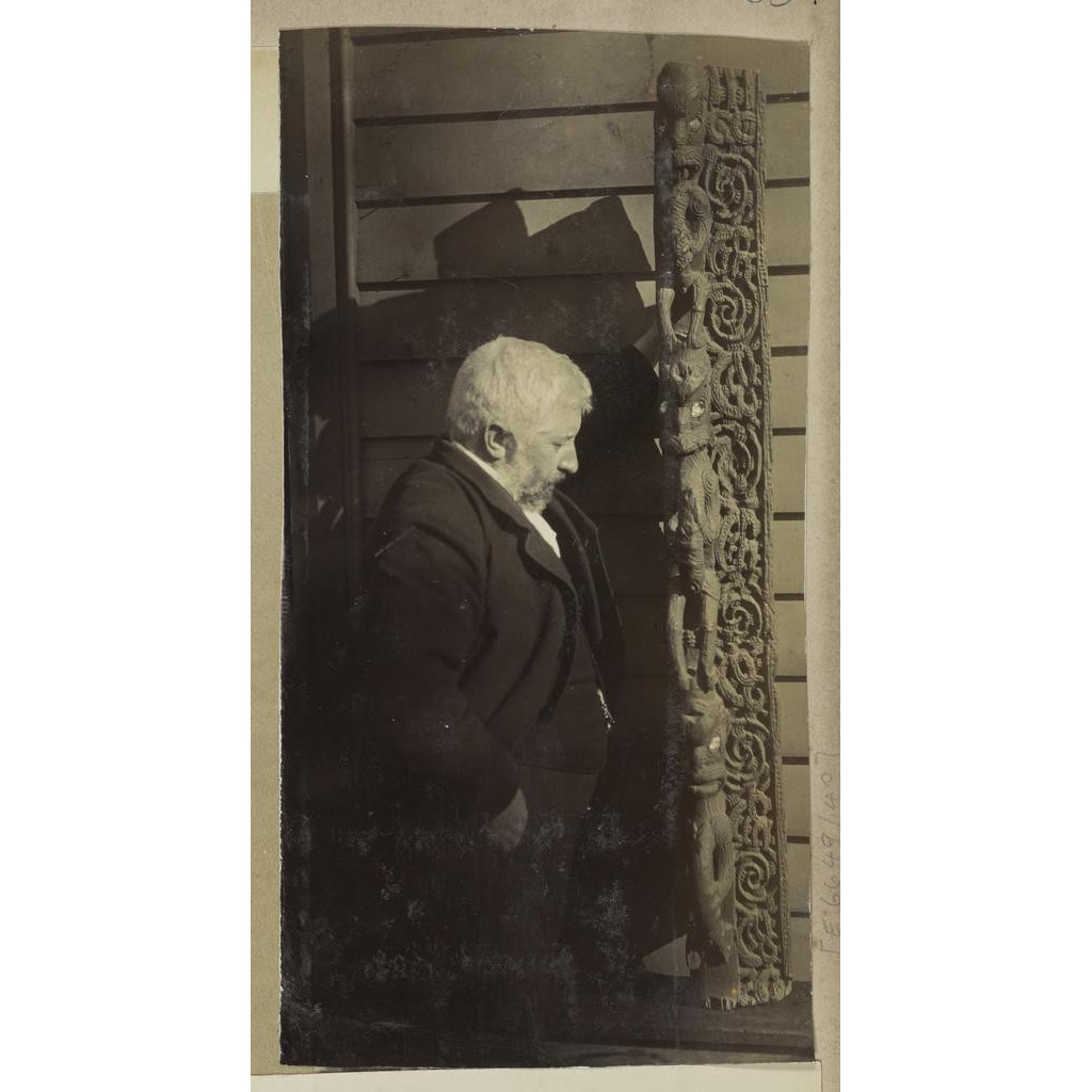 T.M. Hocken's Māori-related photograph album - P1910-008