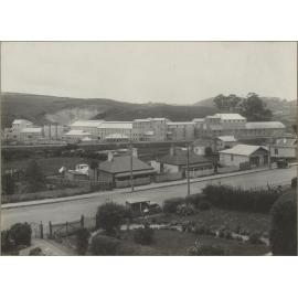 Milburn Lime and Cement Company works at Burnside