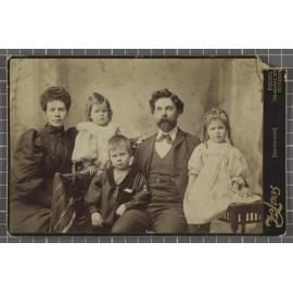 Alexander and Anne Blackie with children Pansie, Davidson and Nell