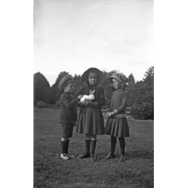 Fred McGeorge, Em McGeorge holding rabbit