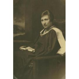 Muriel Bell