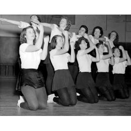 Women in dance group