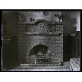Domestic fireplace featuring a Shacklock grate
