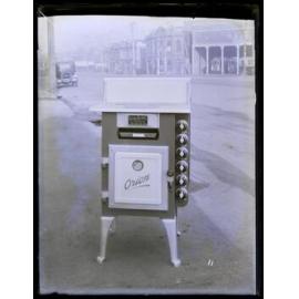 Three-ring Orion electric range with griller