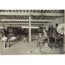 Reid and Gray paint shop and show room