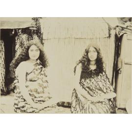 Erihapeti Tipa and Molly Hampstead