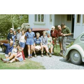 'Party & at Bowie's Hermitage'