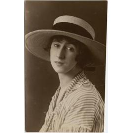 Elena Macardle (later Allen)