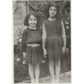 'Nelson 30s T & S [Tui and Sheila Allen]'