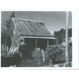 Carterton, Main Road