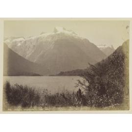 Devil's Armchair, Lake Ada