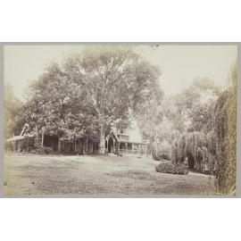 Unidentified house beside the Avon