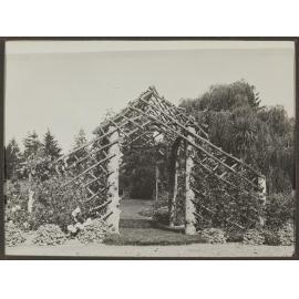 Rustic arch, Knottingly Park