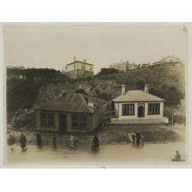 Wilkie Road, cottage pushed forward 20 feet