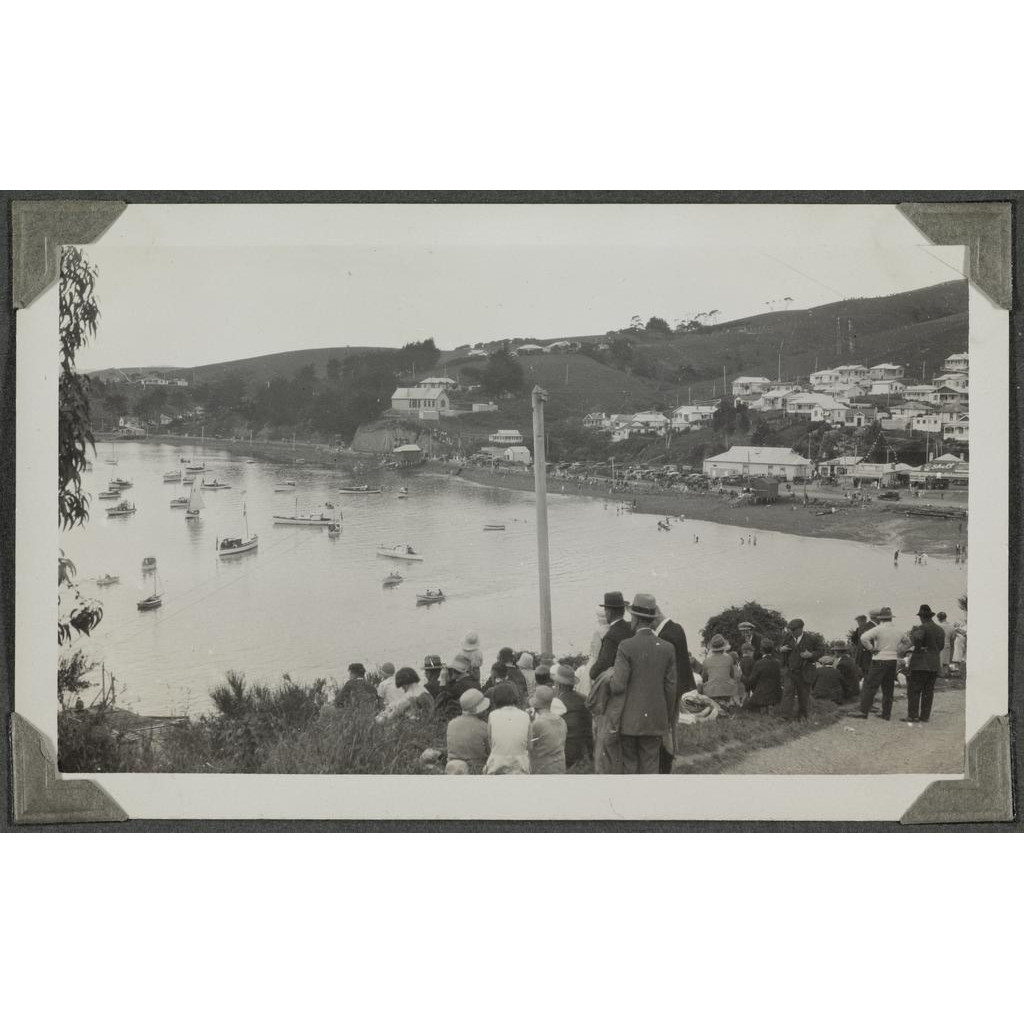 Photograph album of Dunedin - P1996-015