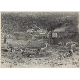 Terraced rockfill and drydock walls