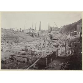 Boxing and reinforcing of construction site