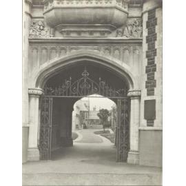 South Gate (Union Street)