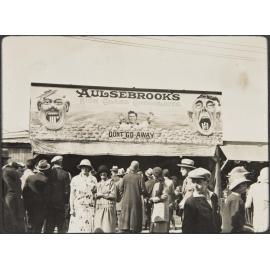 Aulsebrook's display