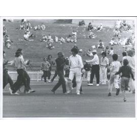 New Zealand Century pleases enthusiastic Australian youngsters.