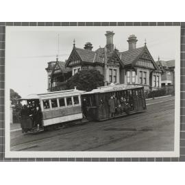 Mornington tram on High Street