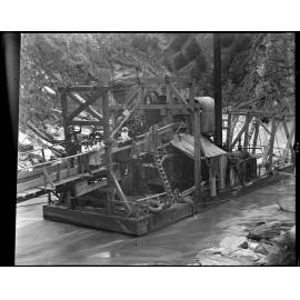 Goldmining dredge refloated by J. Kitto