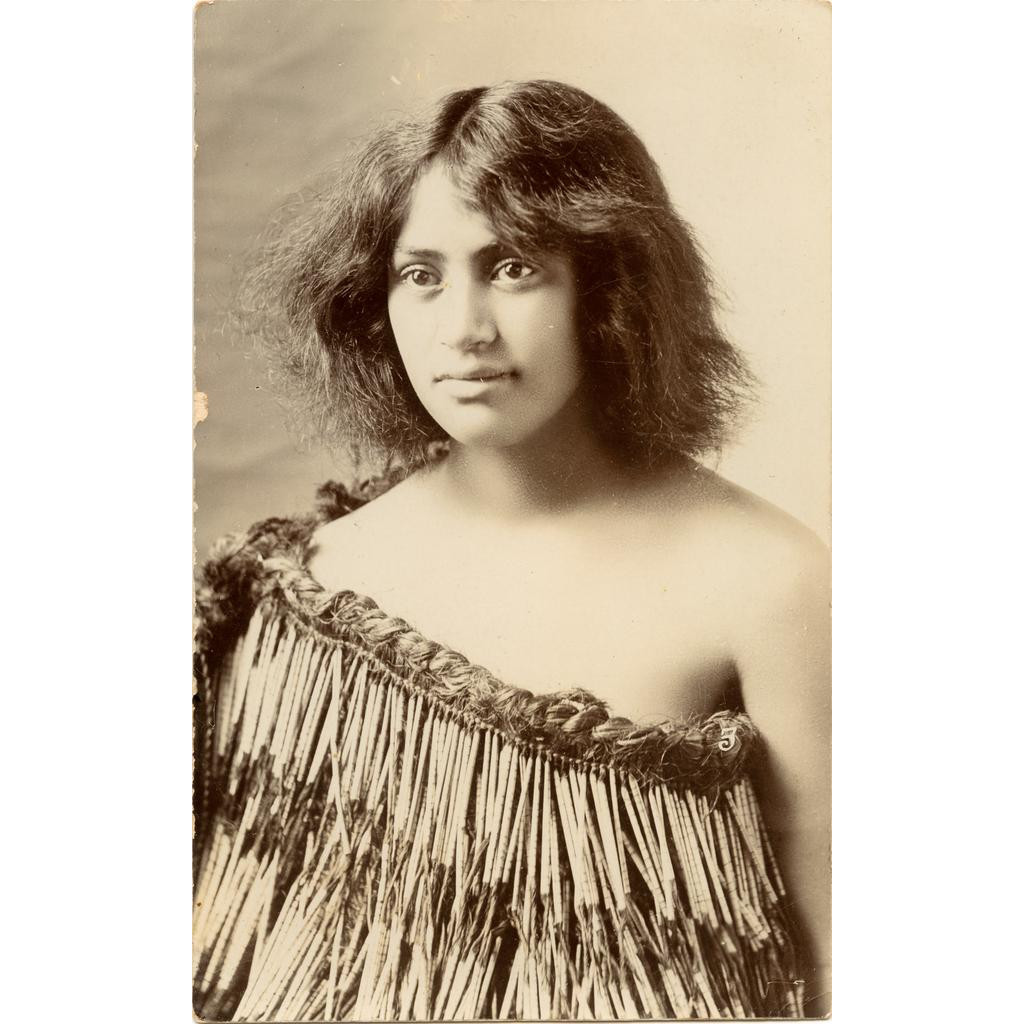 C.C. Armstrong : Portraits of Maori women P2010-005