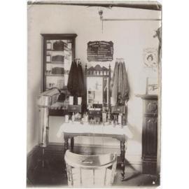 A.M. Hendy, hairdressing room no. 2