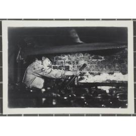 Pumping out tension pit