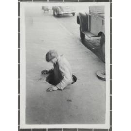 Terminal pit manhole