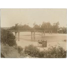 Teremakau River bridge and wire tram